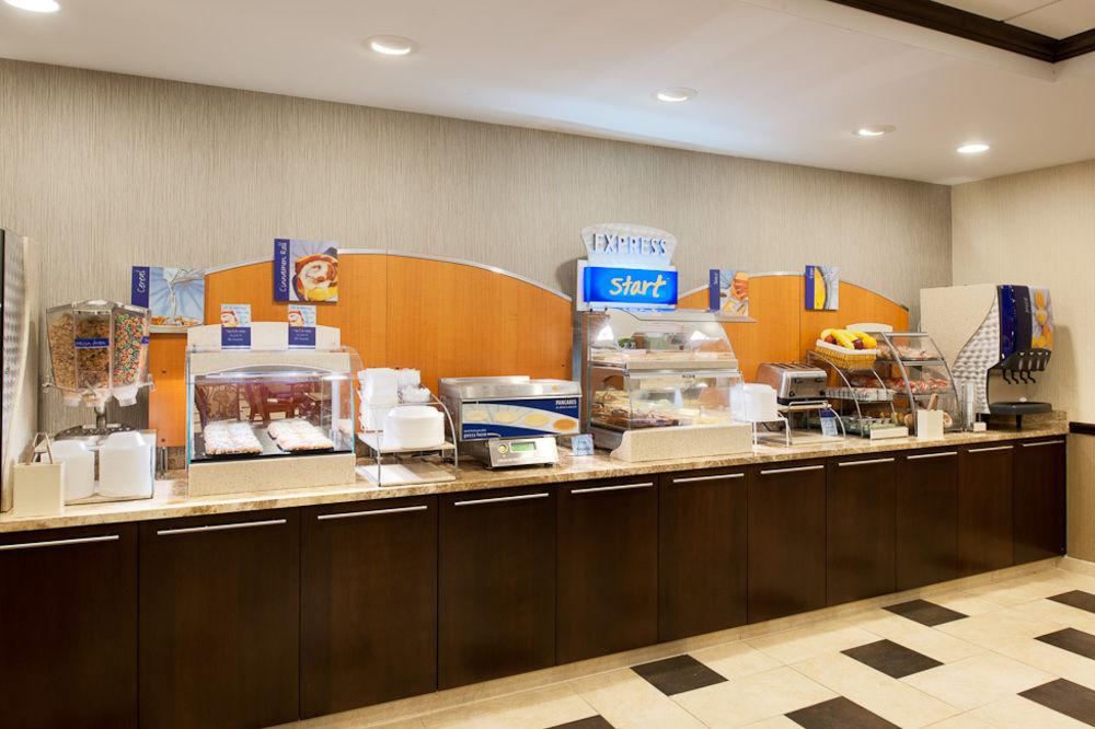 Holiday Inn Express Philadelphia Airport By Ihg Essington Exterior foto