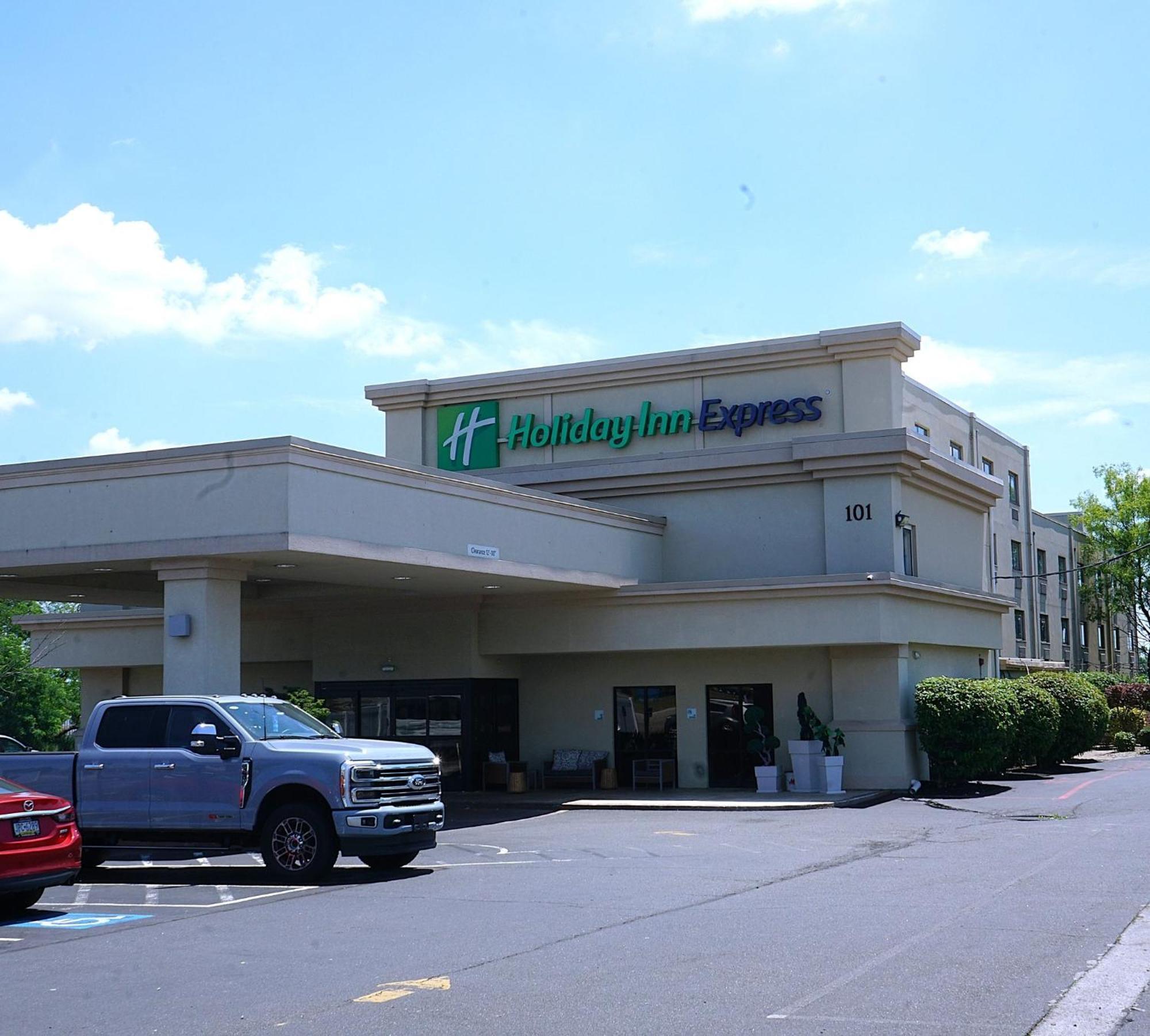 Holiday Inn Express Philadelphia Airport By Ihg Essington Exterior foto