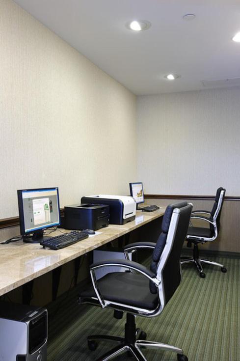 Holiday Inn Express Philadelphia Airport By Ihg Essington Exterior foto